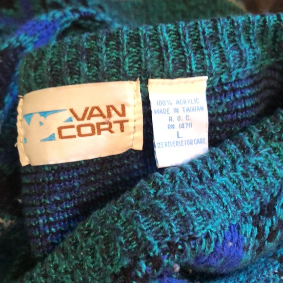 Van Cort Aztec sweater - Picture 3 of 6